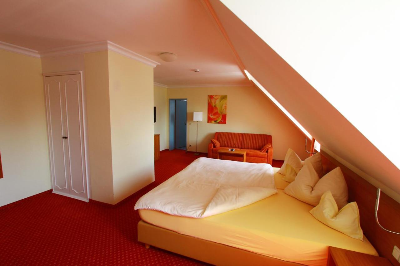 Abasto Hotel Eichenau Экстерьер фото